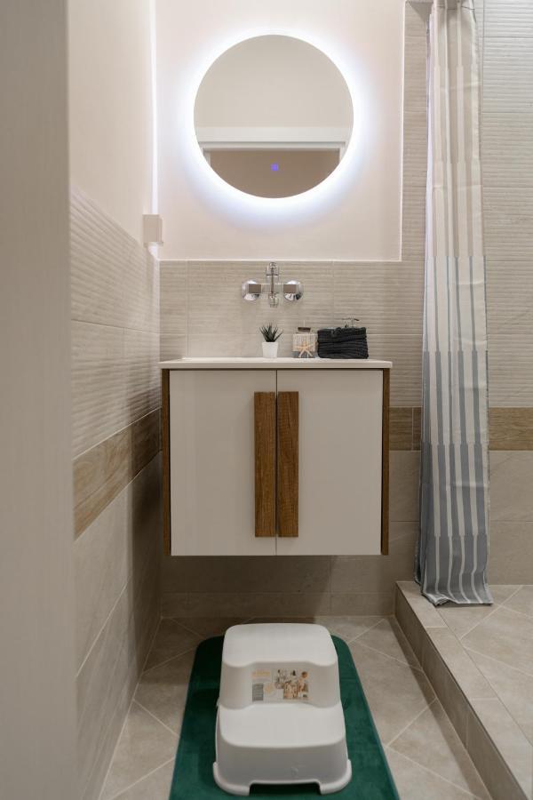Black Sea Dolphin Apartment Varna Bagian luar foto